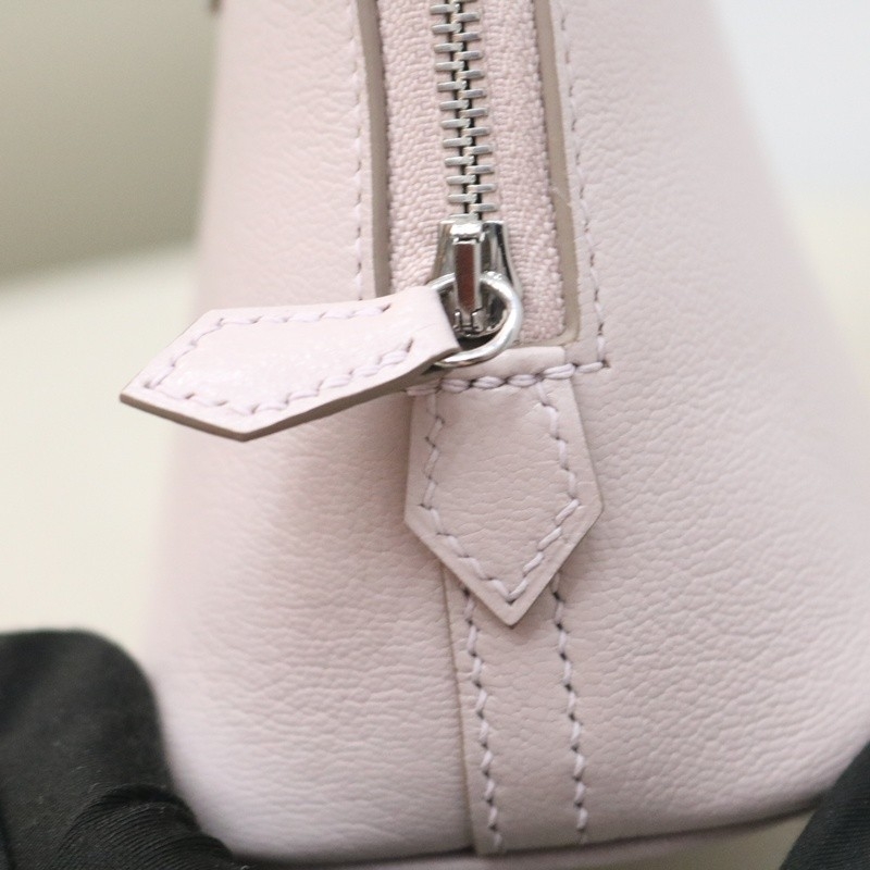 09 Mauve pale Cherve with Craie interior Bolide Mini PHW