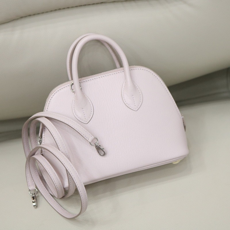 09 Mauve pale Cherve with Craie interior Bolide Mini PHW