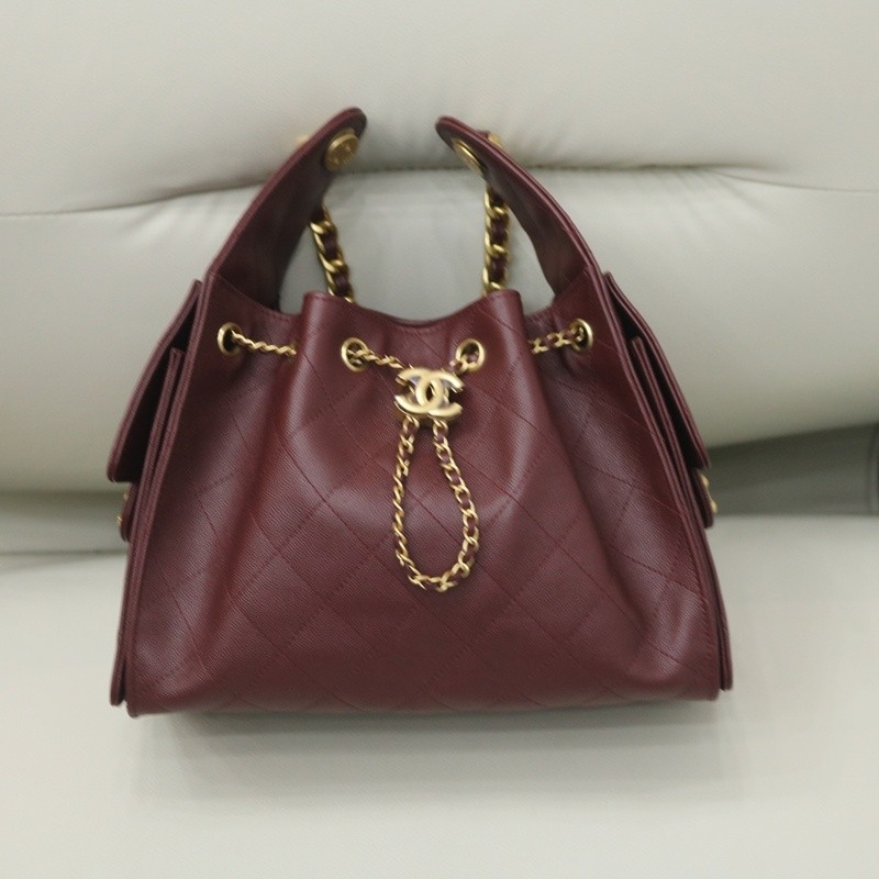 Chanel 25 small handbag, Grained calfskin & gold-tone metal, Bordeaux — Fashion | CHANEL