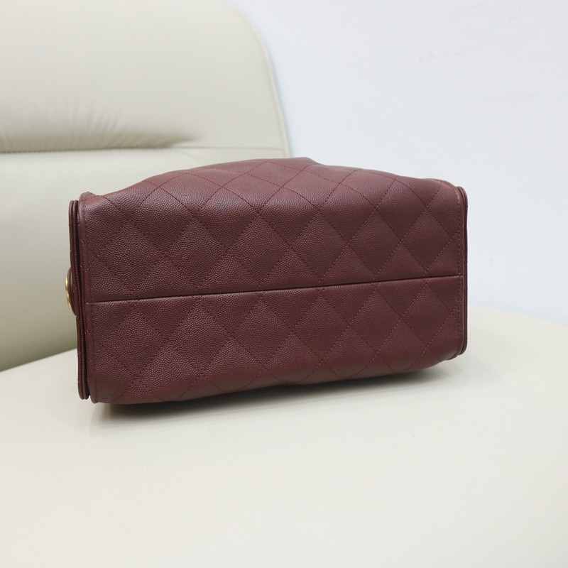Chanel 25 small handbag, Grained calfskin & gold-tone metal, Bordeaux — Fashion | CHANEL