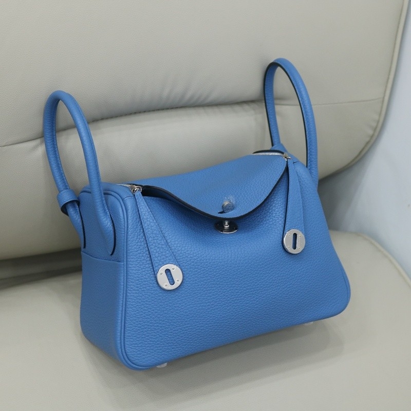 2T BIeu Paradise clemence lindy 26 with phw