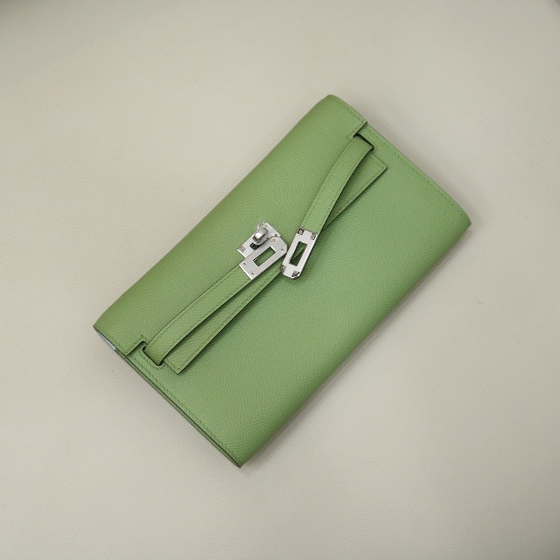 3i vert criquet & T0 Blue brume interior Epsom Kelly to go With PHW
