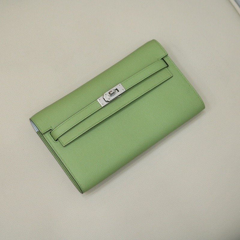 3i vert criquet & T0 Blue brume interior Epsom Kelly to go With PHW