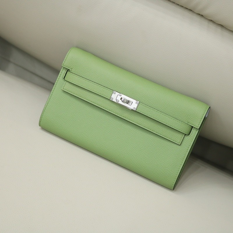 3i vert criquet & T0 Blue brume interior Epsom Kelly to go With PHW