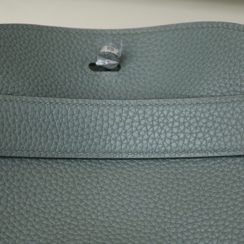C63 vert amande Clemence Lindy 26 PHW